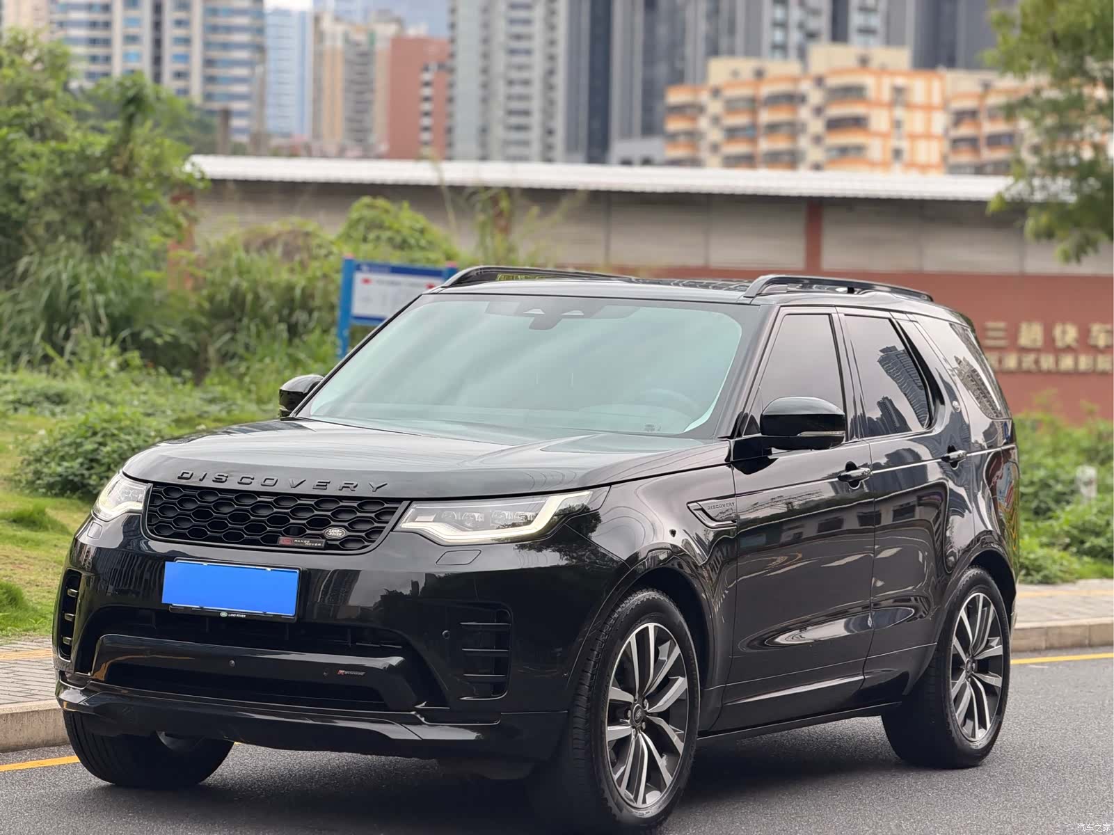 Land Rover Discovery, 2022 1