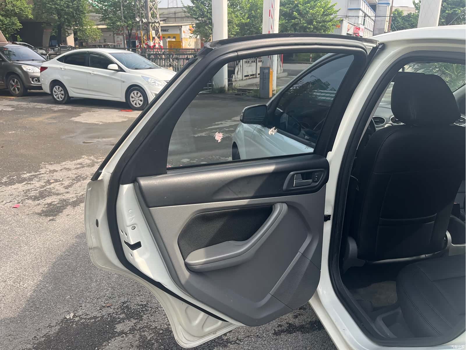 Ford Focus, 2015 12