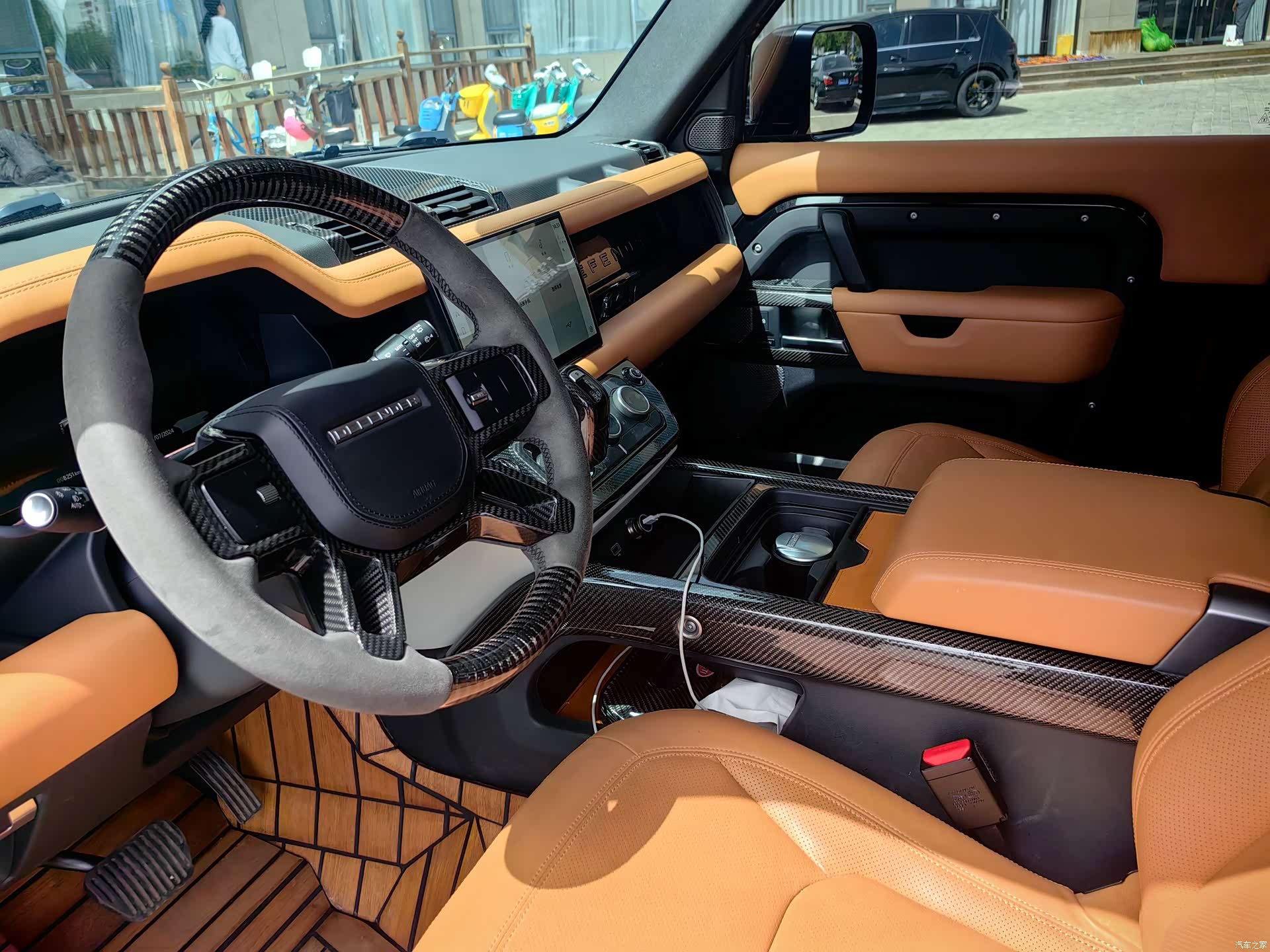 Land Rover Defender, 2023 14