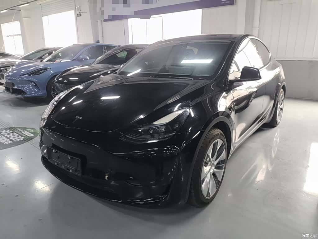 Tesla Model Y, 2022 2