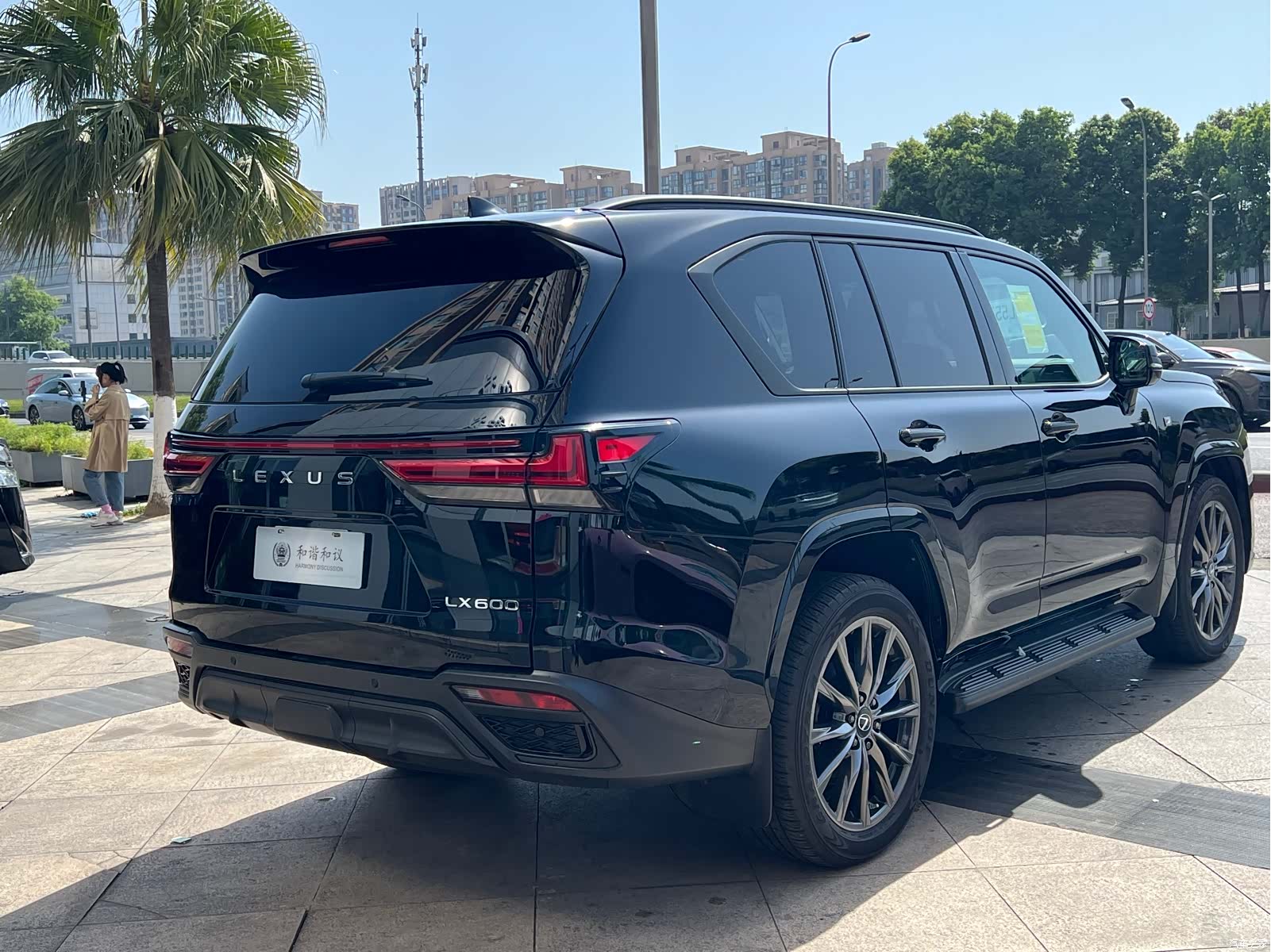 Lexus LX, 2026 14