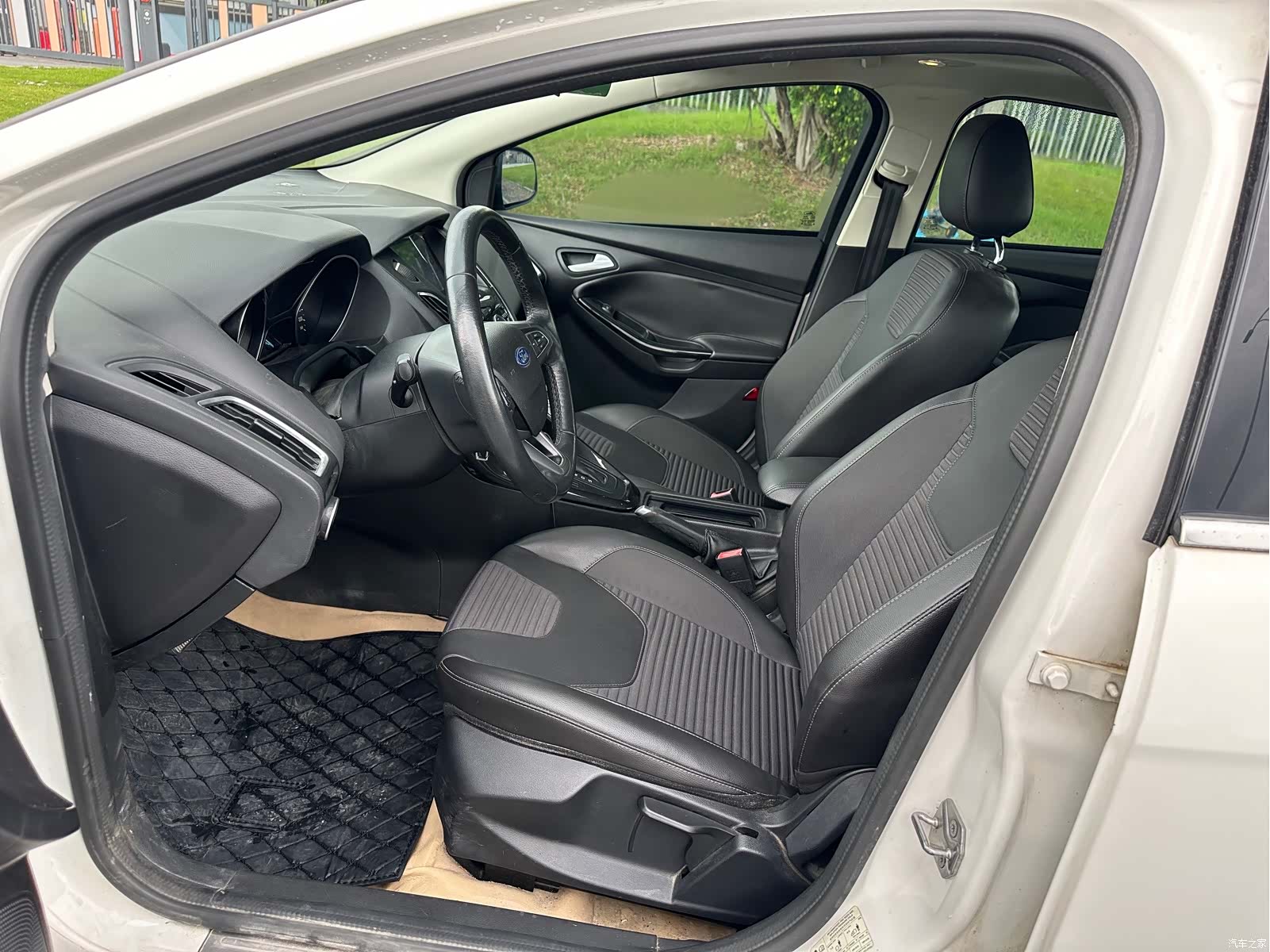 Ford Focus, 2017 13