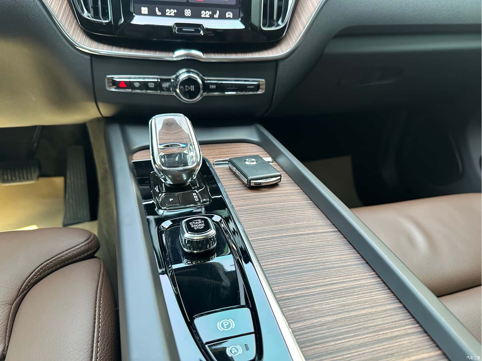 Volvo XC60, 2023 14