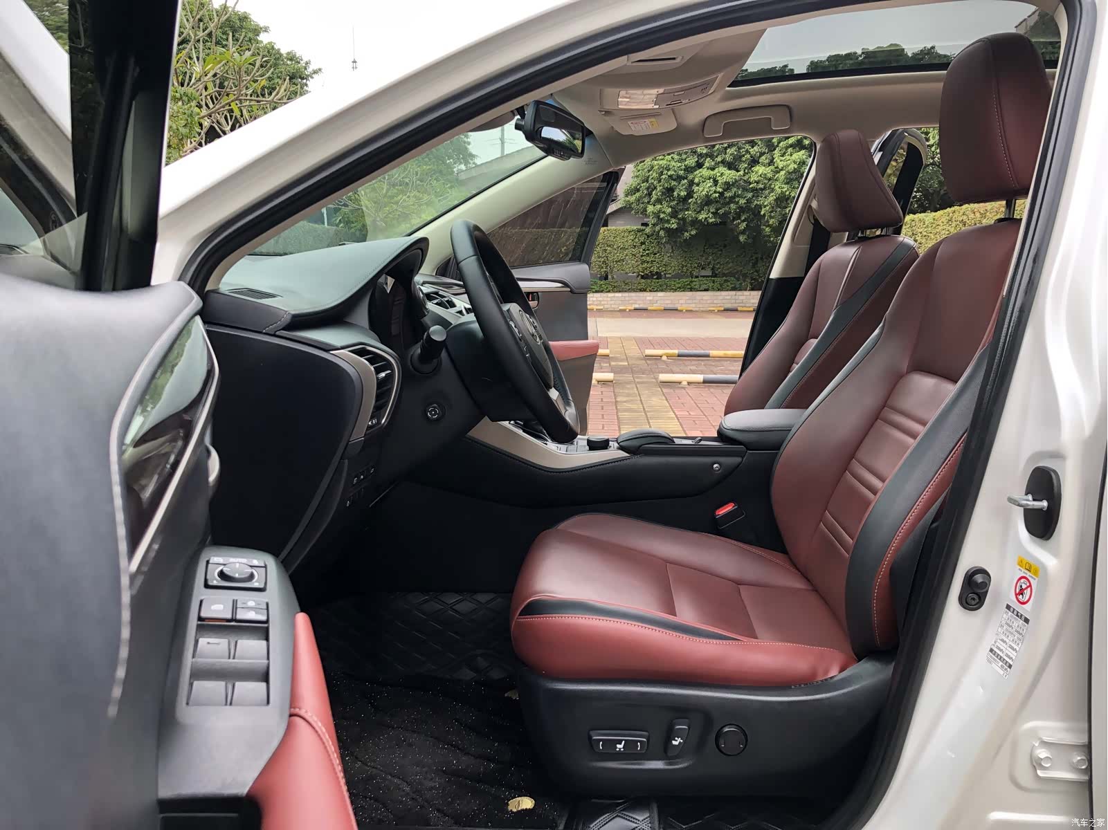 Lexus NX, 2016 7