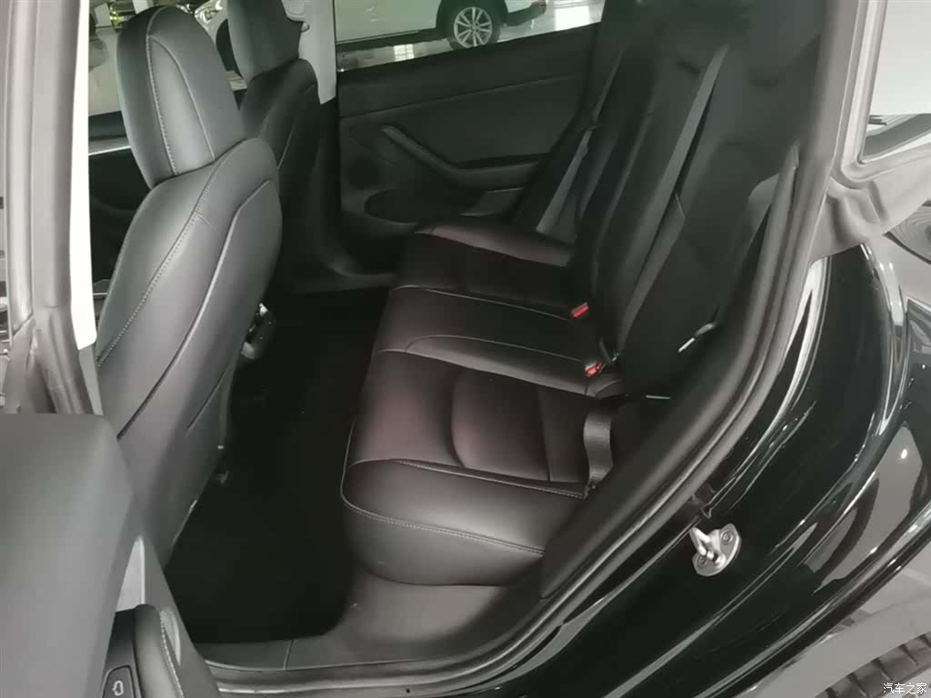 Tesla Model 3, 2022 17