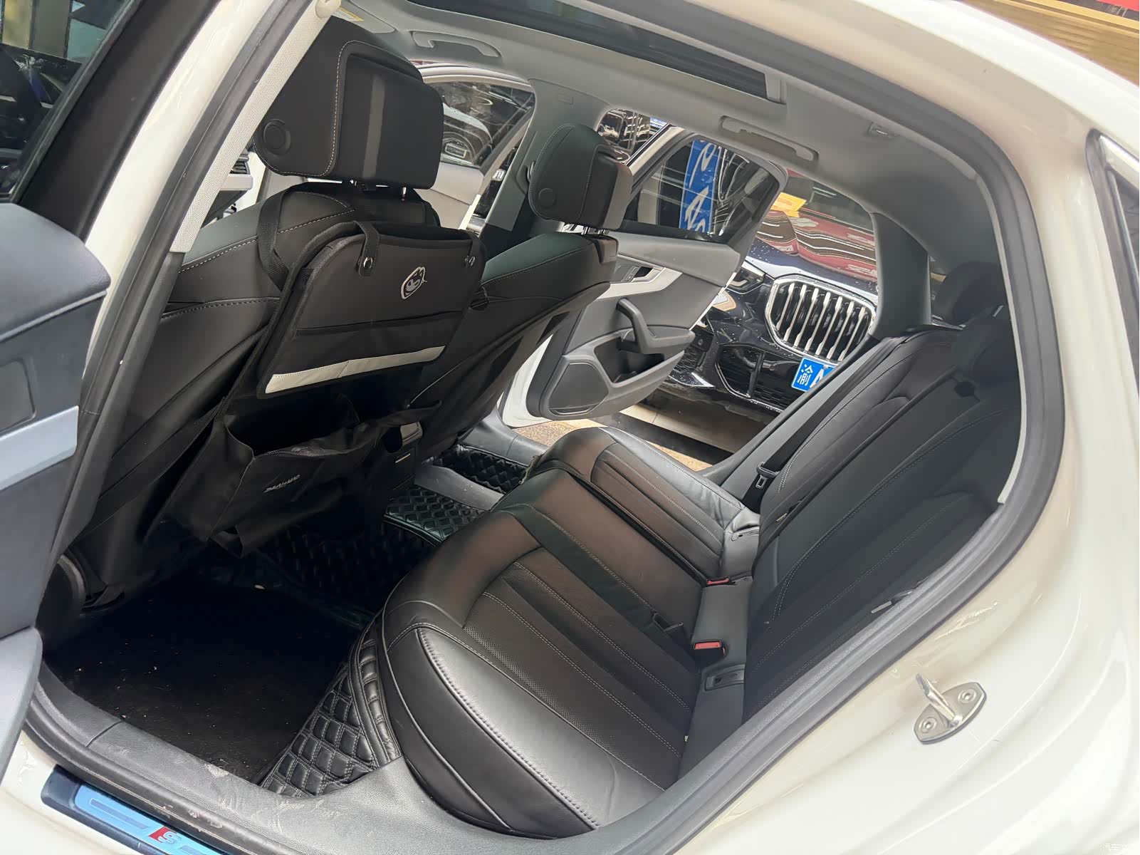 Audi A4L, 2021 11