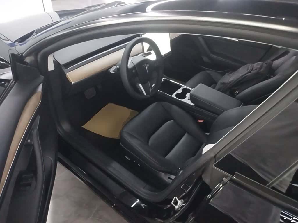 Tesla Model 3, 2021 16
