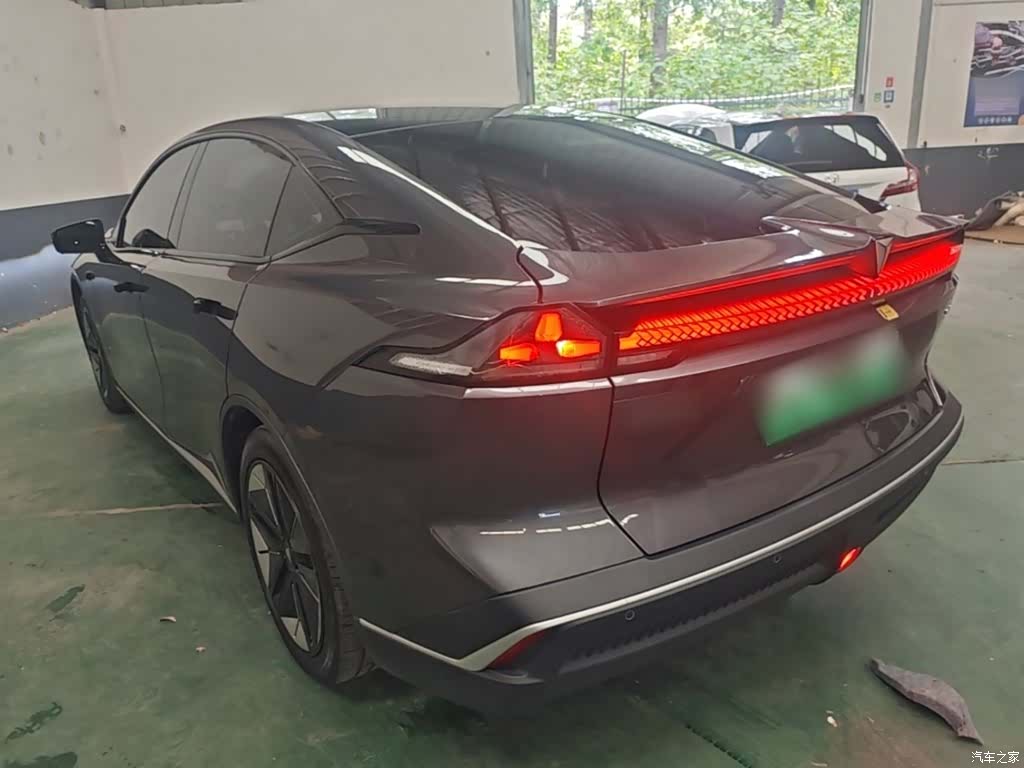 Deepal SL03, 2025 все фото