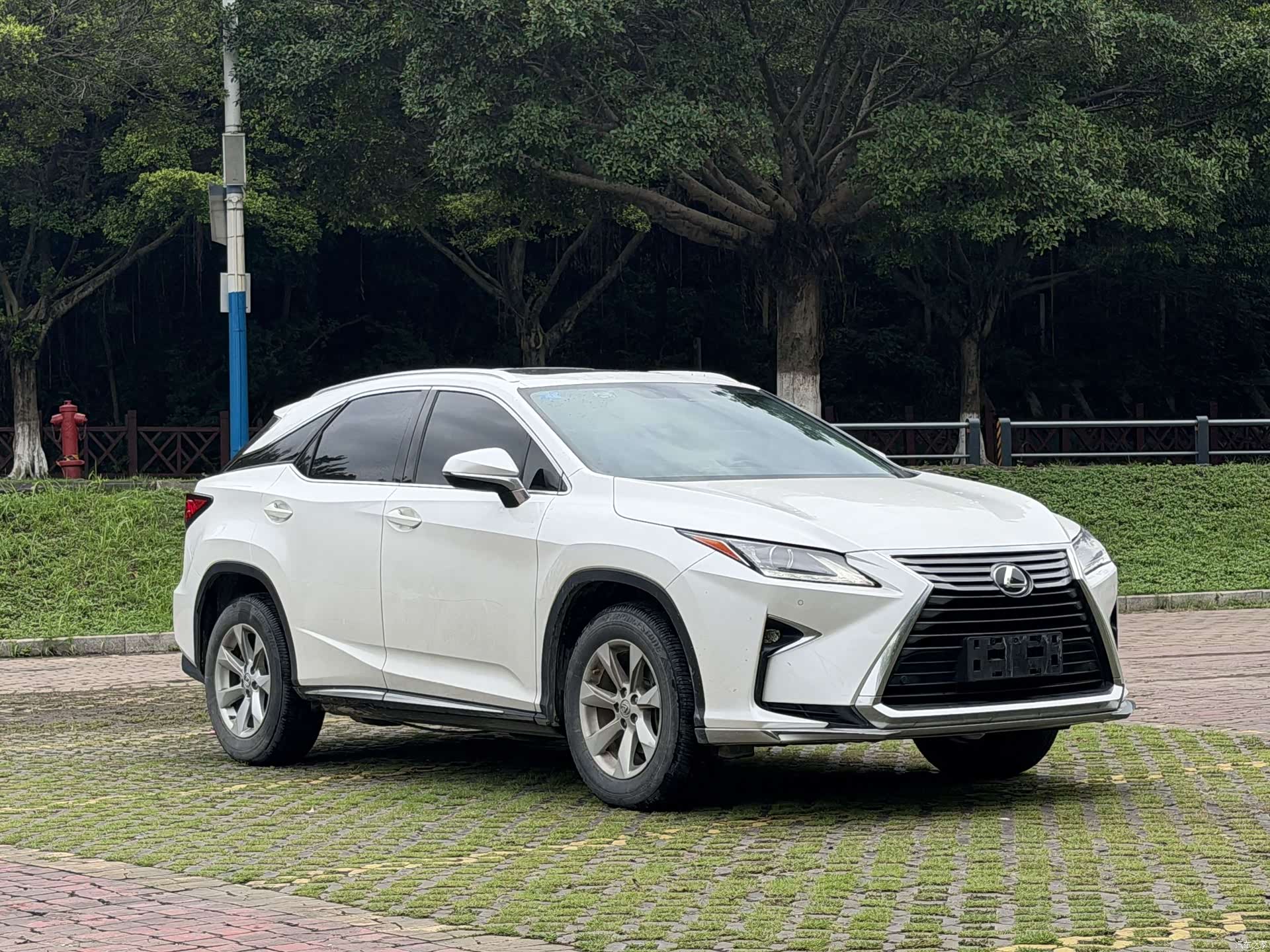Lexus RX, 2016 3