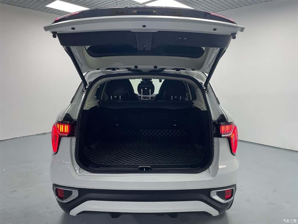 Lynk & Co 01, 2019 9