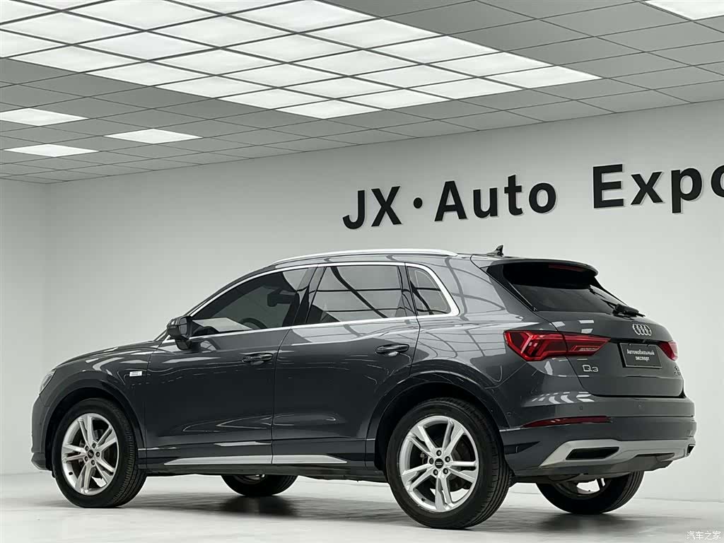 Audi Q3, 2022 12