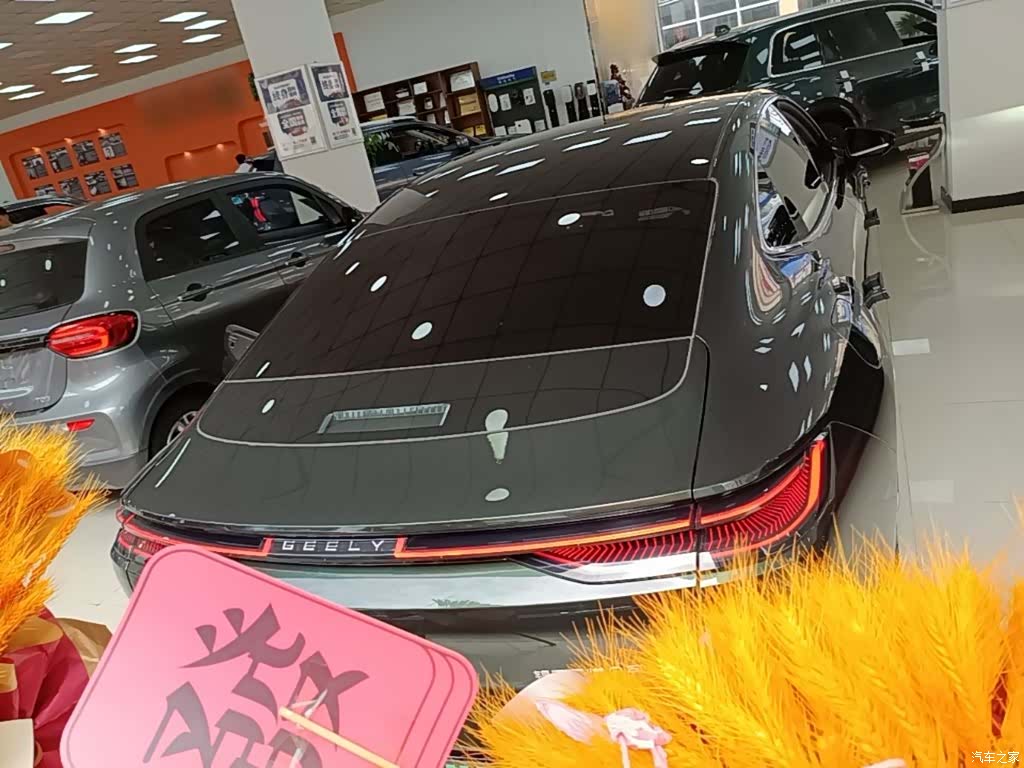 Geely 8, 2025 6