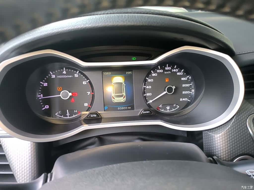 Geely Emgrand, 2018 12