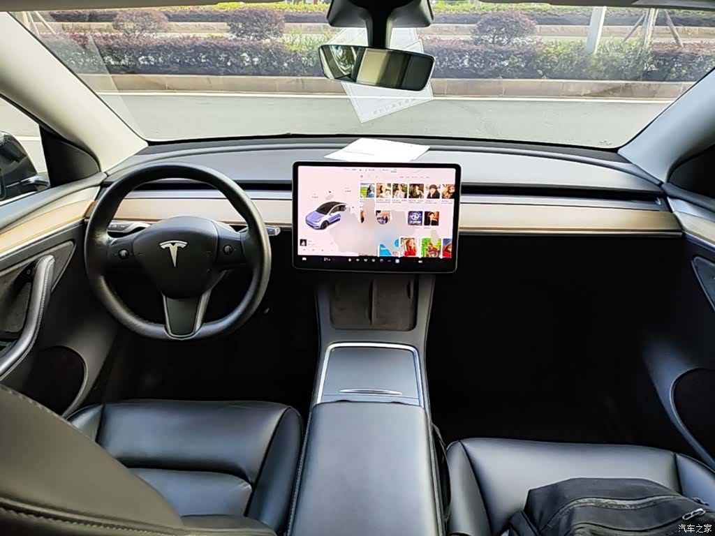 Tesla Model Y, 2021 6