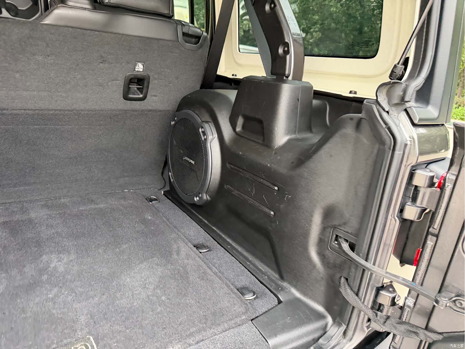 Jeep Wrangler, 2023 28