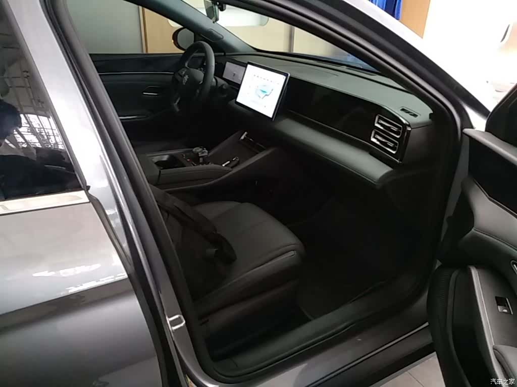 BYD Qin, 2025 25