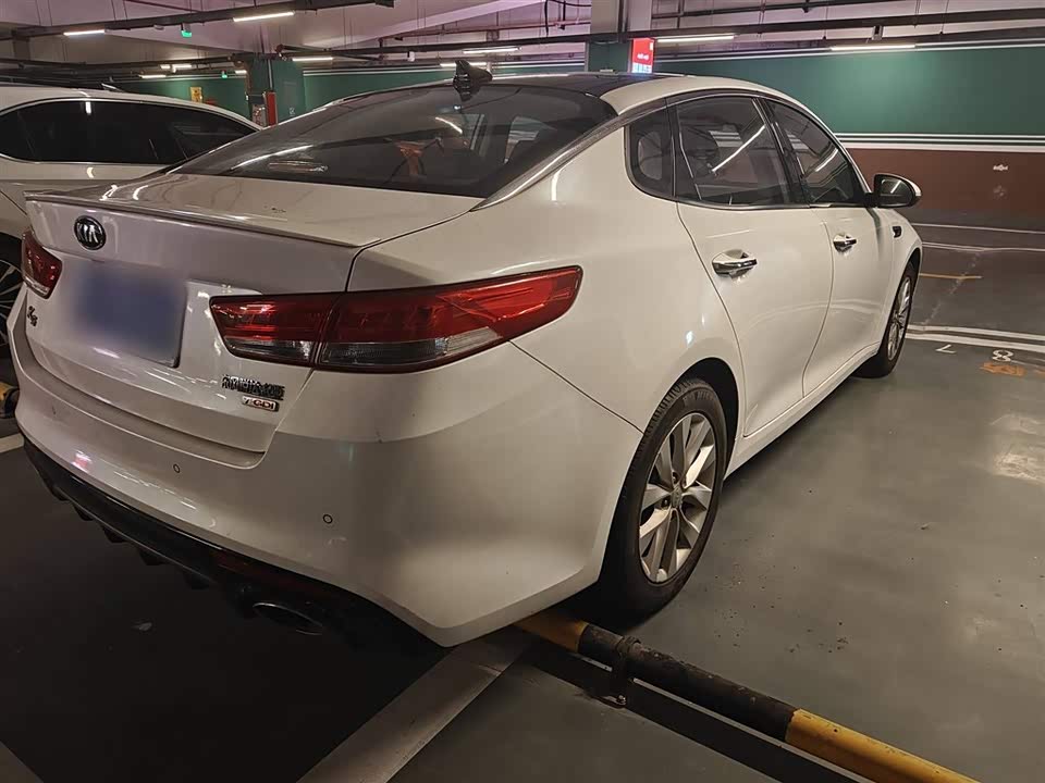 Kia K5 Kia K5