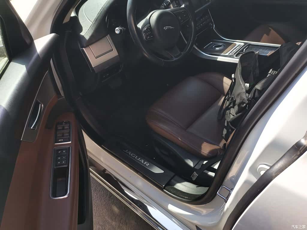 Land Rover XFL, 2017 15