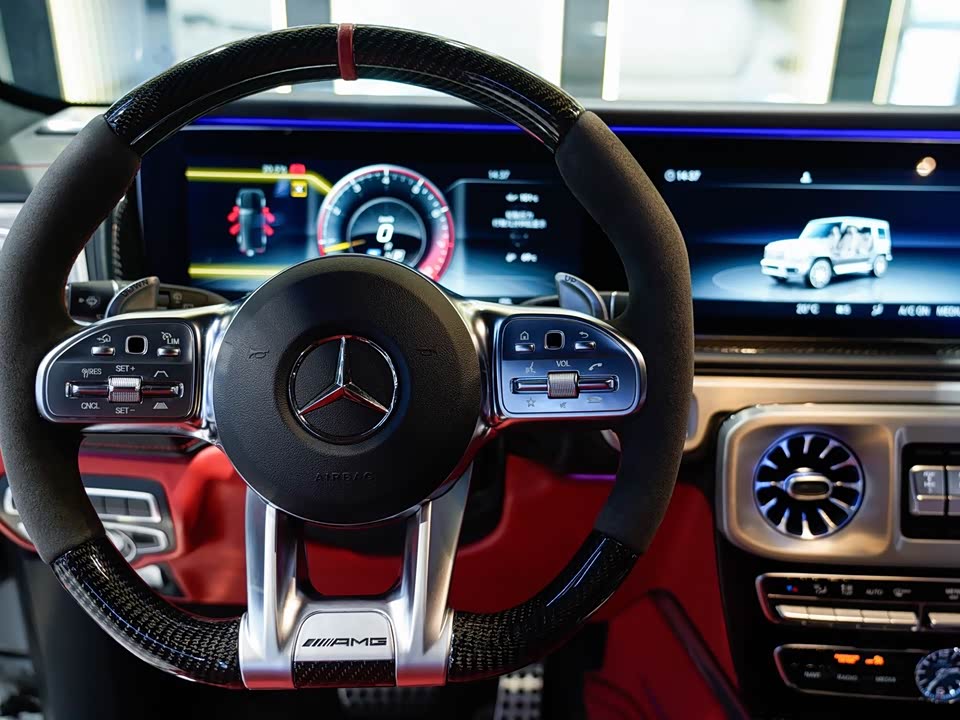 Mercedes-Benz G-class