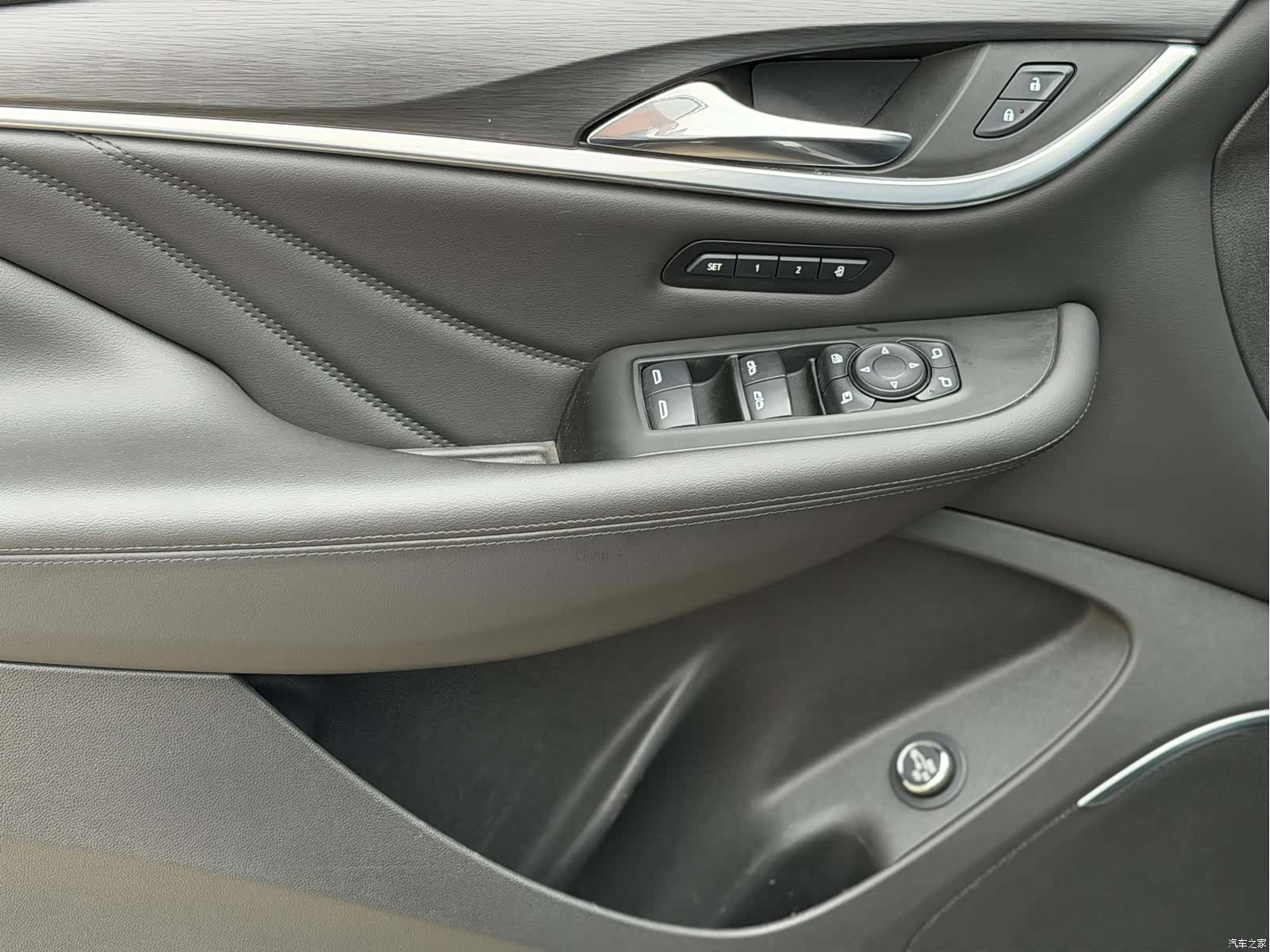Buick Enclave, 2021 6