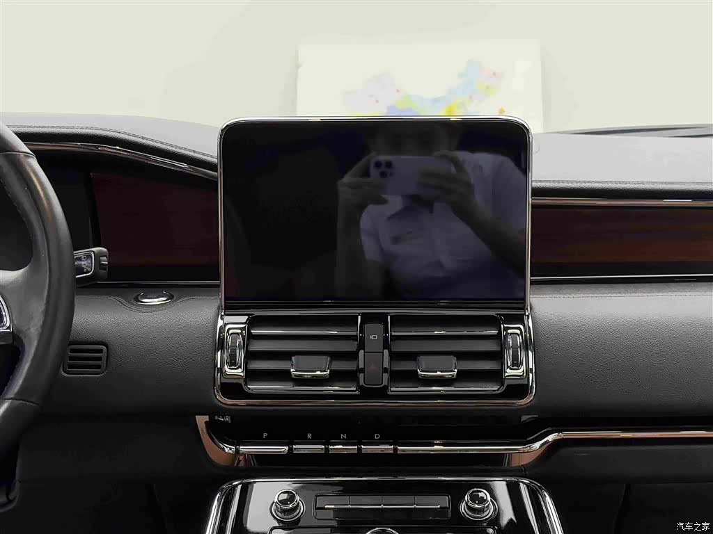 Lincoln Navigator, 2019 14