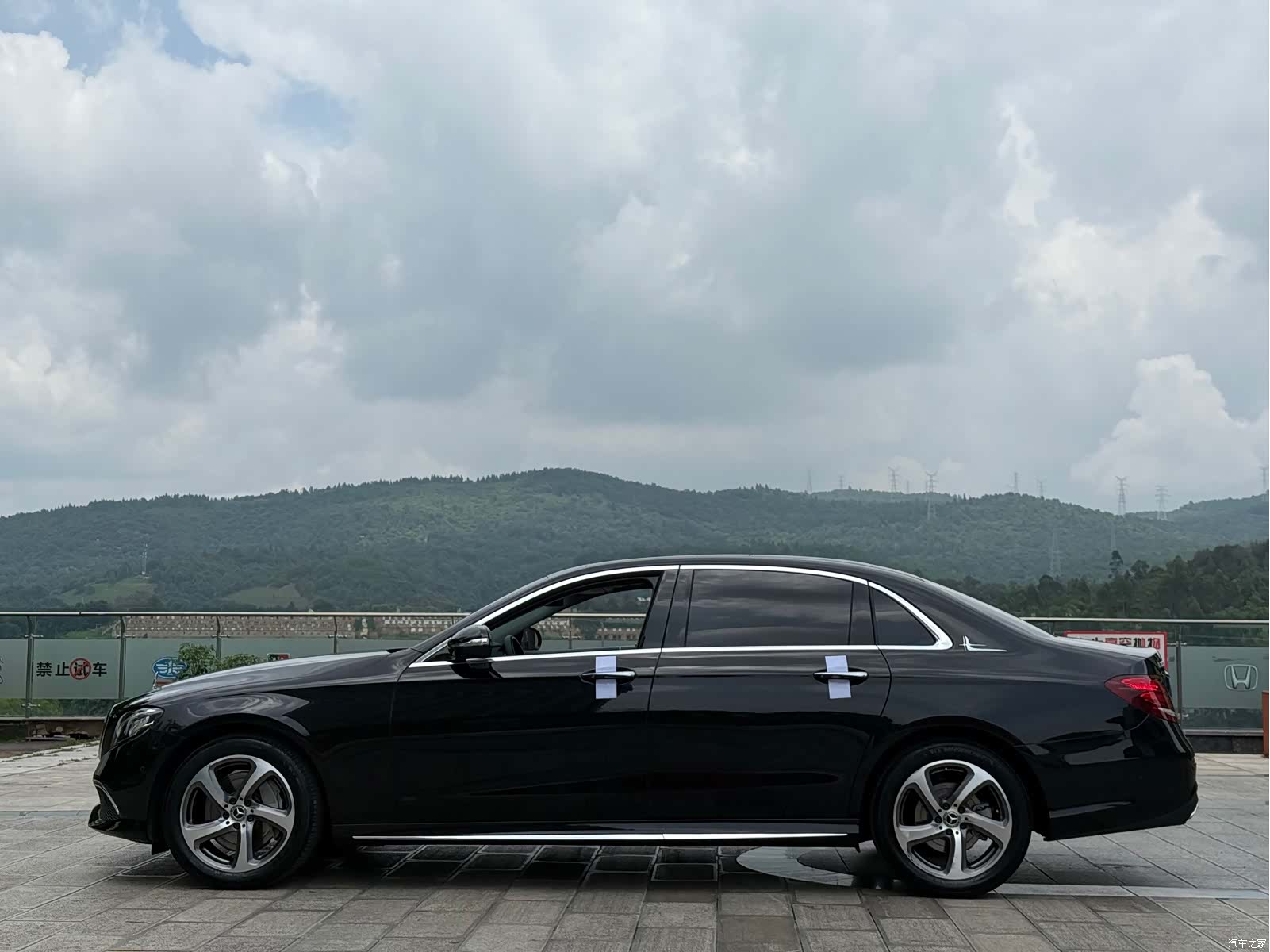 Mercedes-Benz E-Class, 2018 10