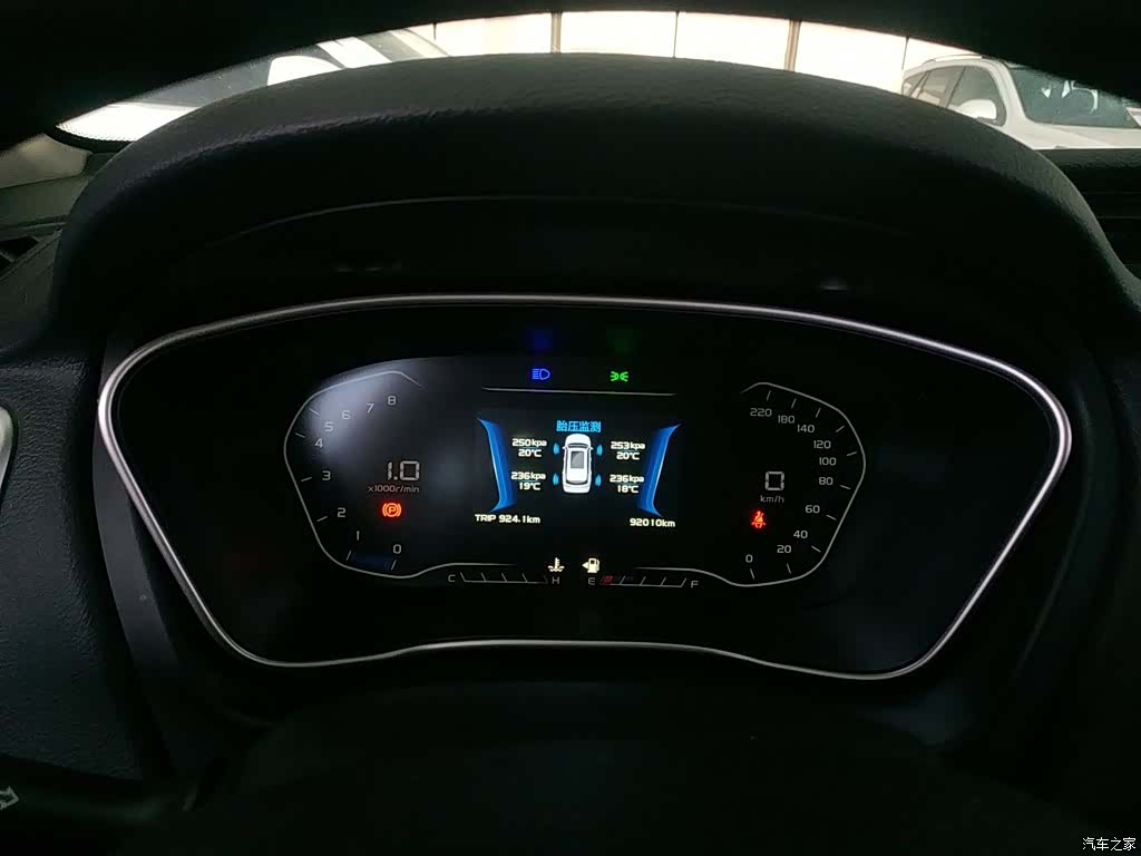 Geely X6, 2020 12