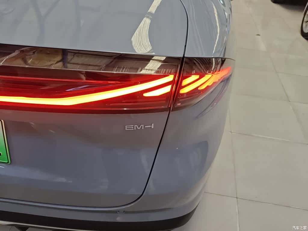 Geely Galaxy L6, 2025 8