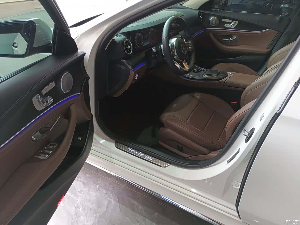 Mercedes-Benz E-Class, 2019 12