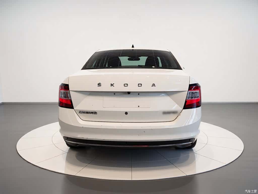 Skoda Rapid, 2020 4
