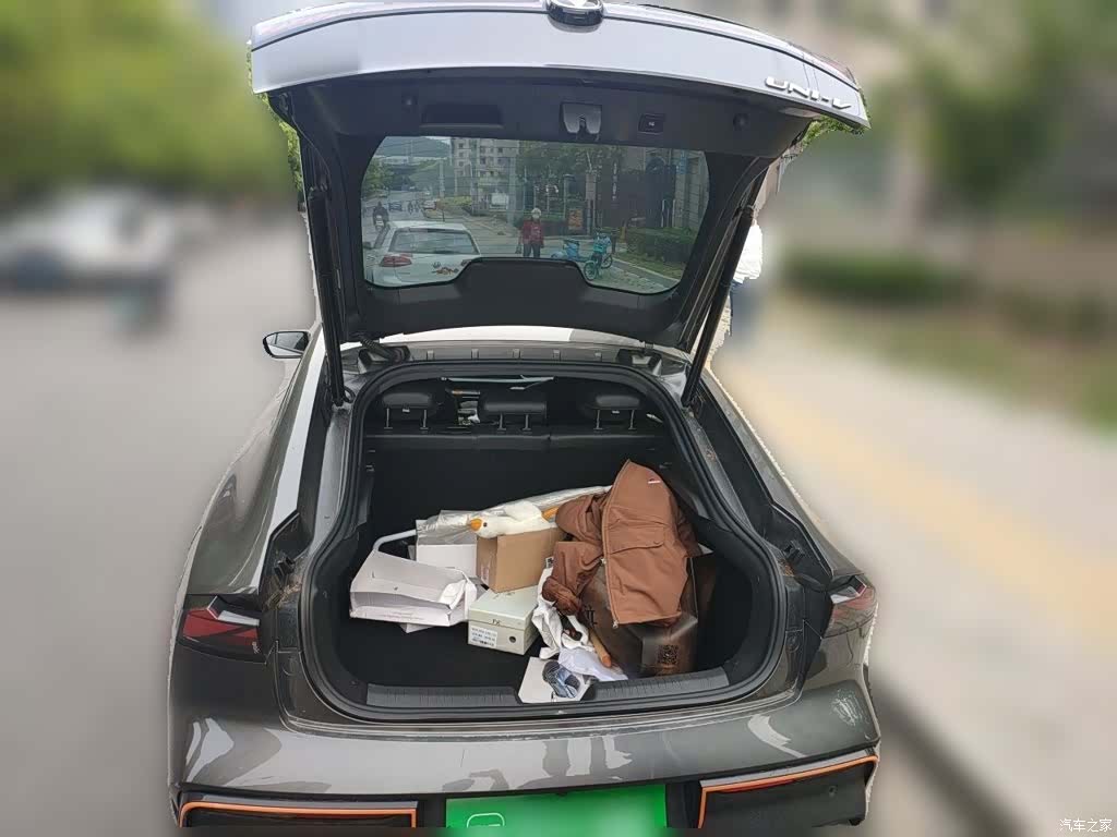 Changan UNI-V, 2023 10