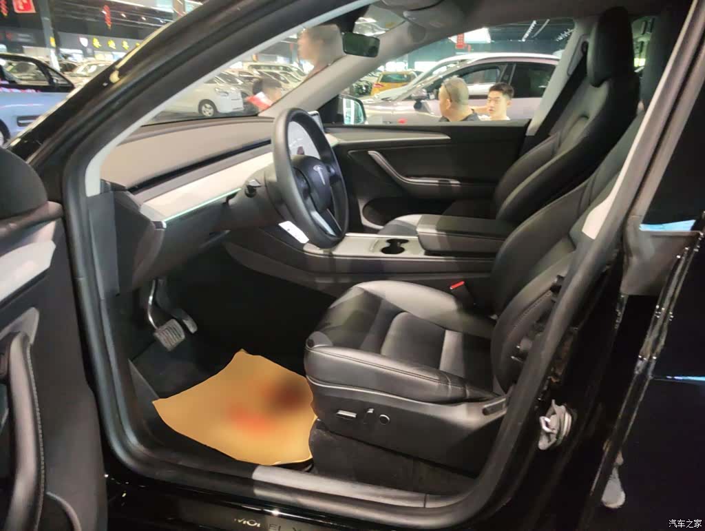 Tesla Model Y, 2024 15