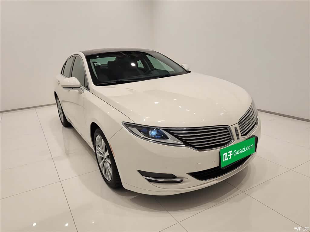 Lincoln MKZ, 2015 4