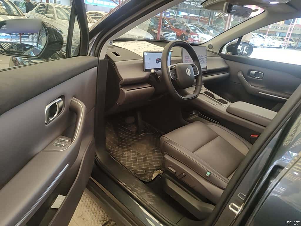 Leapmotor C10, 2025 16