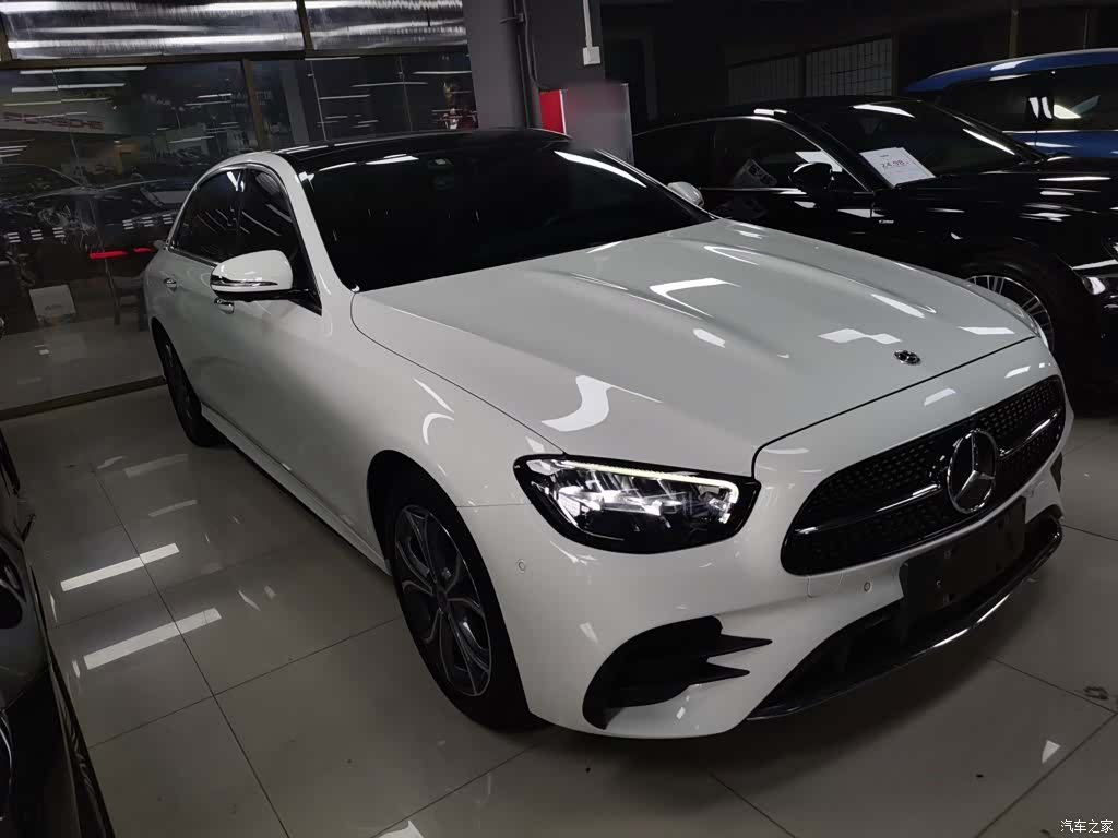 Mercedes-Benz E-Class, 2022 4