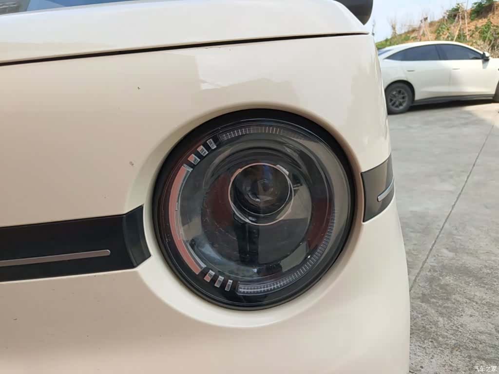 Geely Panda, 2025 24