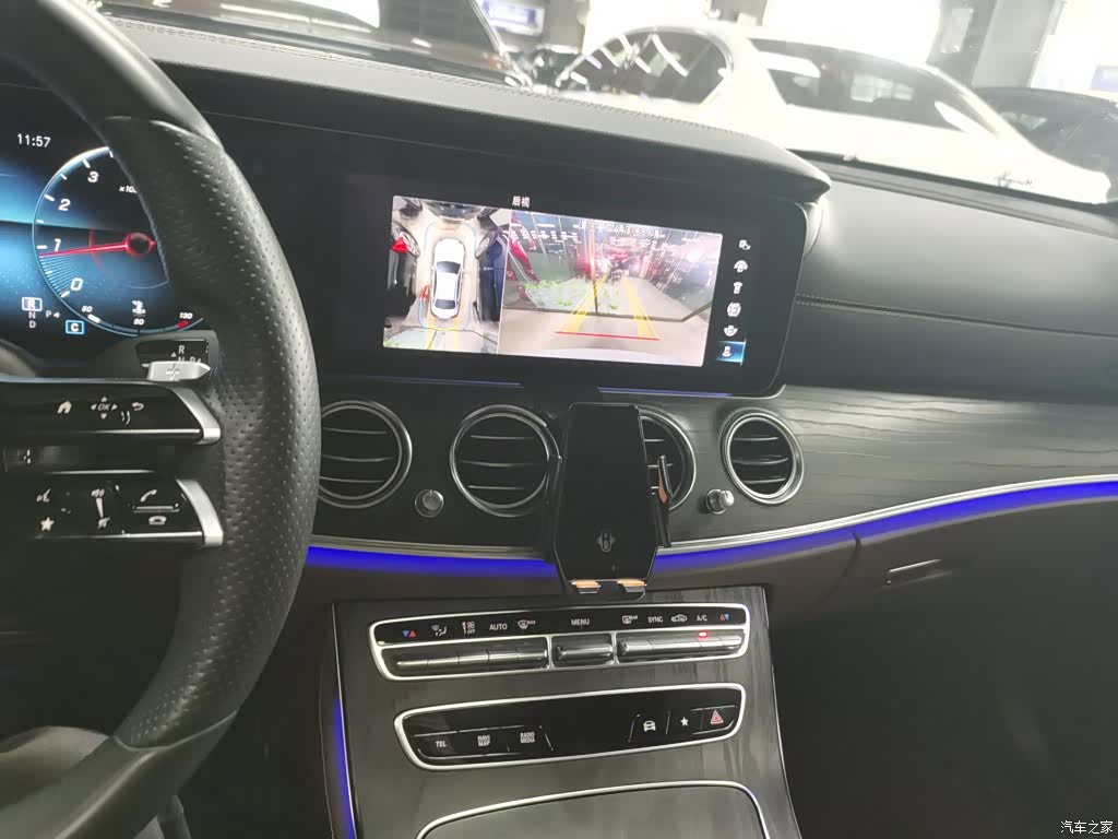 Mercedes-Benz E-Class, 2022 13