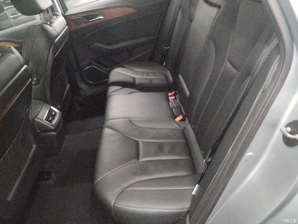 Hongqi H5, 2018 17
