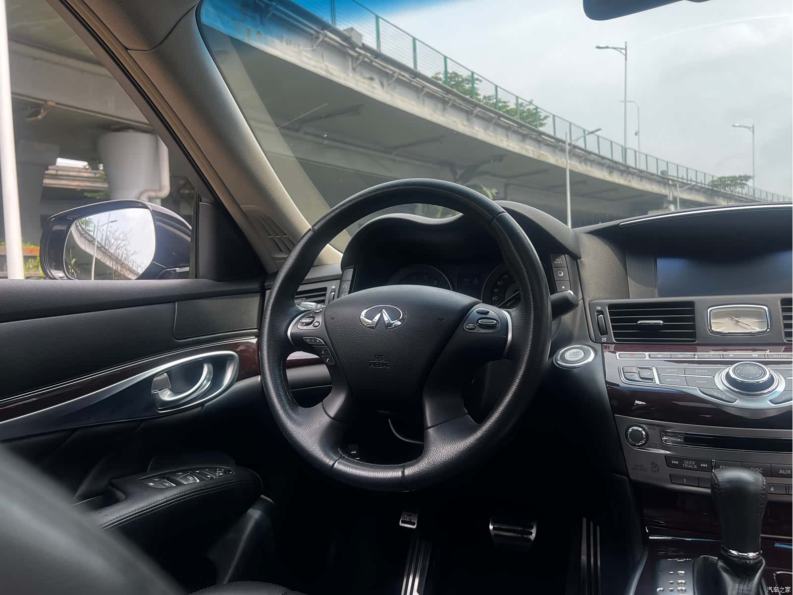 Infiniti Q70, 2016 29