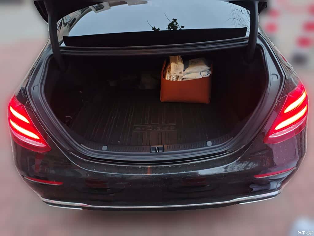 Mercedes-Benz E-Class, 2017 10