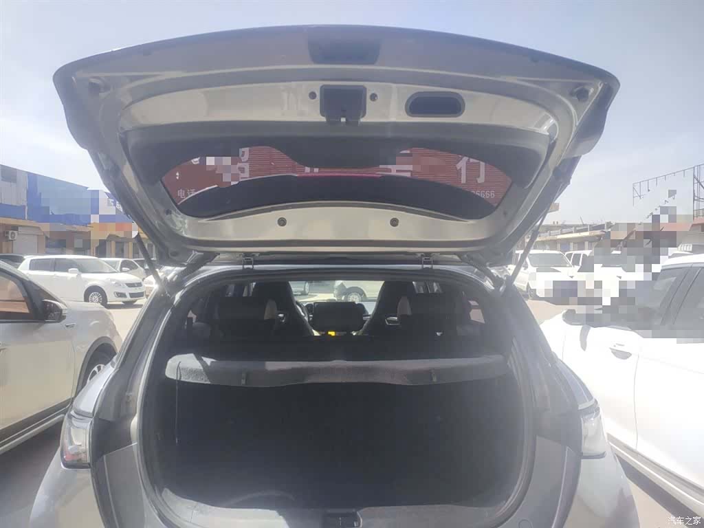 BYD Dolphin, 2023 19