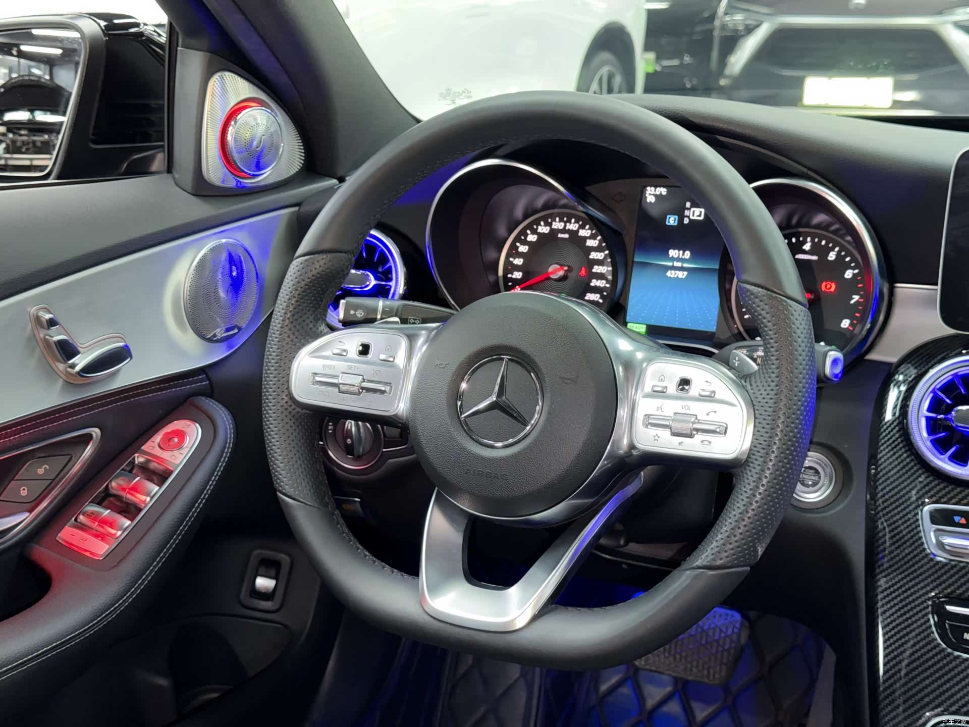 Mercedes-Benz C-Class, 2019 13