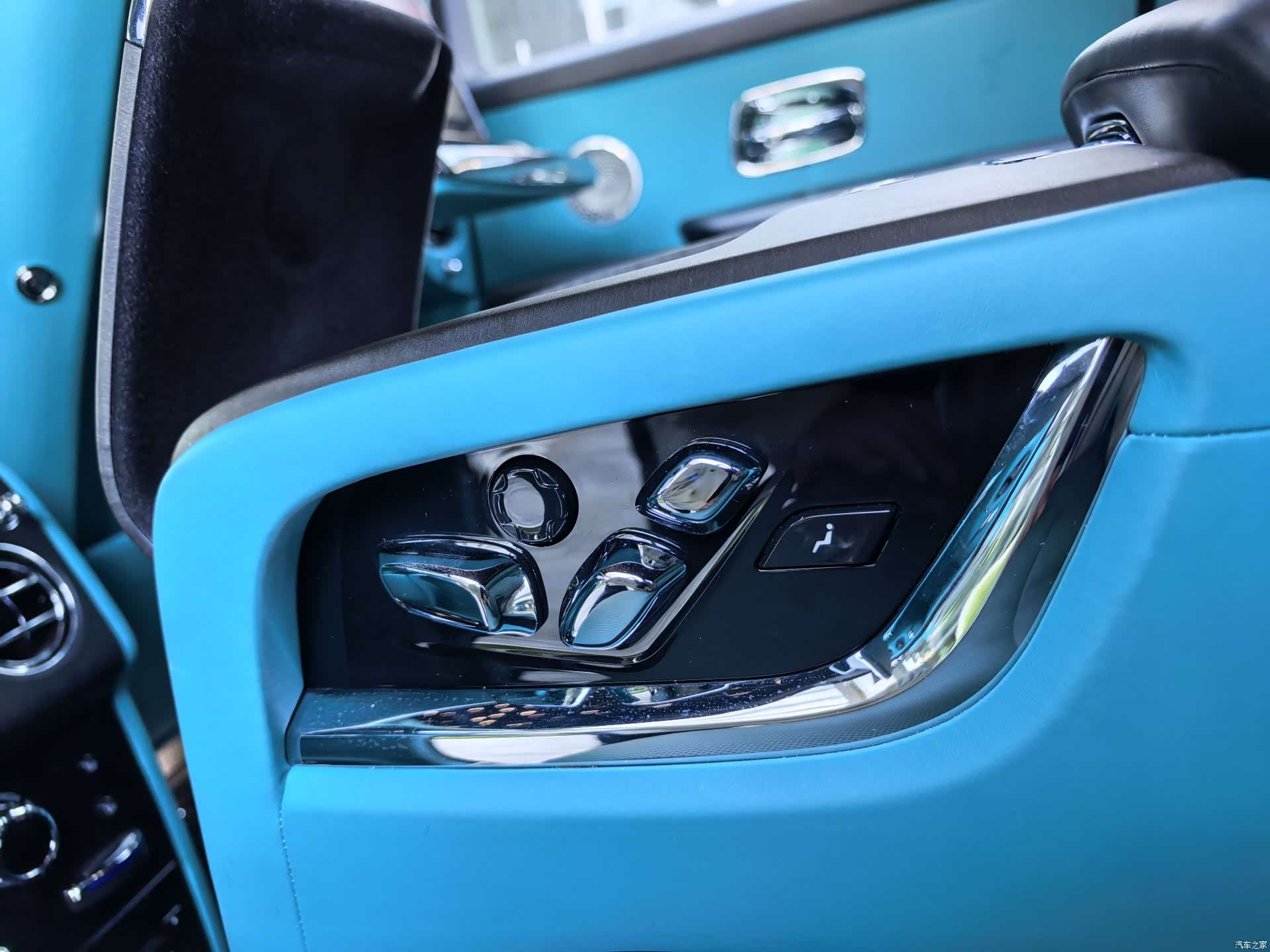 Rolls-Royce Cullinan, 2022 26