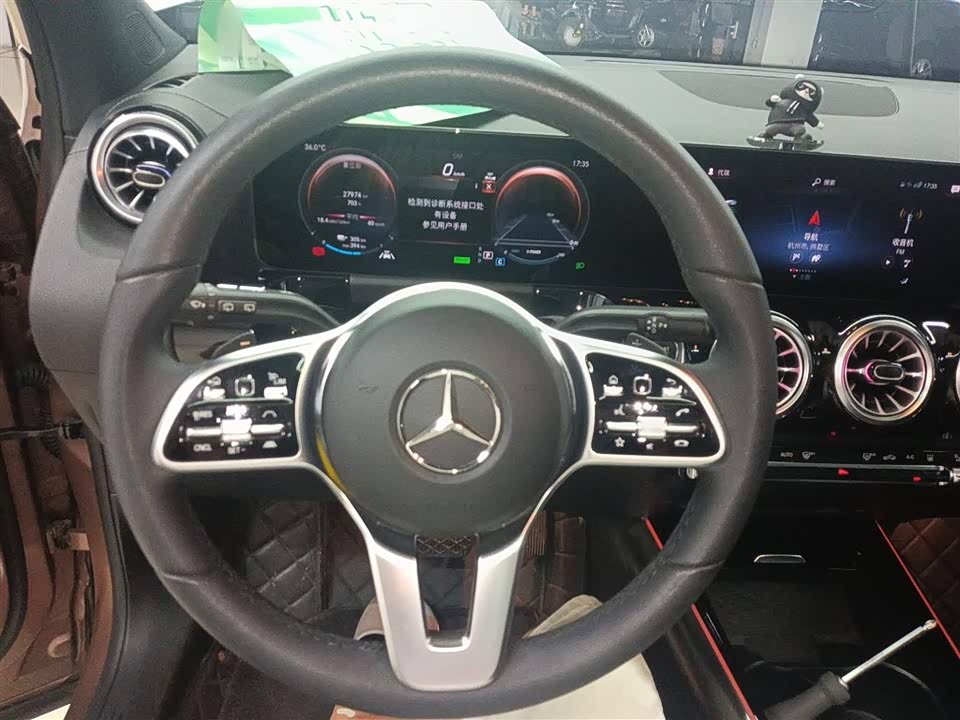 Mercedes-Benz EQA Mercedes-Benz EQA
