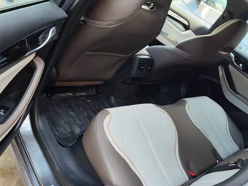BYD Qin Yuan