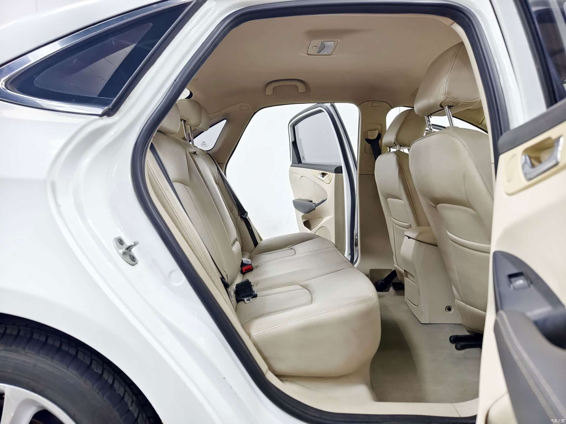 Chery 7, 2014 15