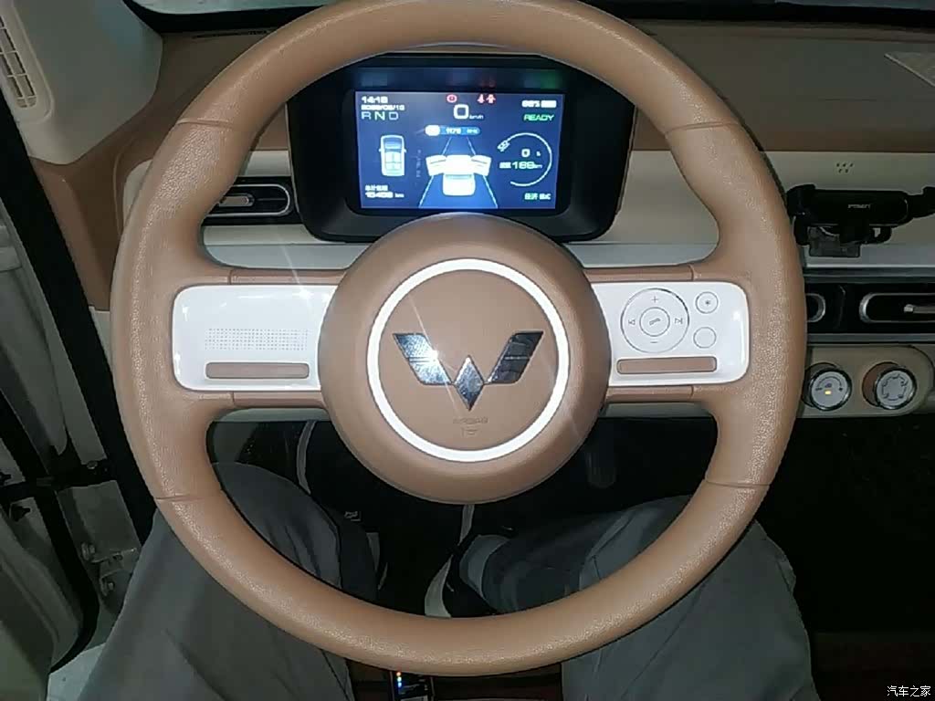Wuling MINIEV, 2025 11