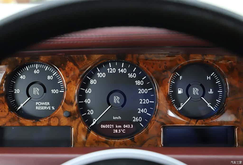 Rolls-Royce Phantom, 2012 все фото