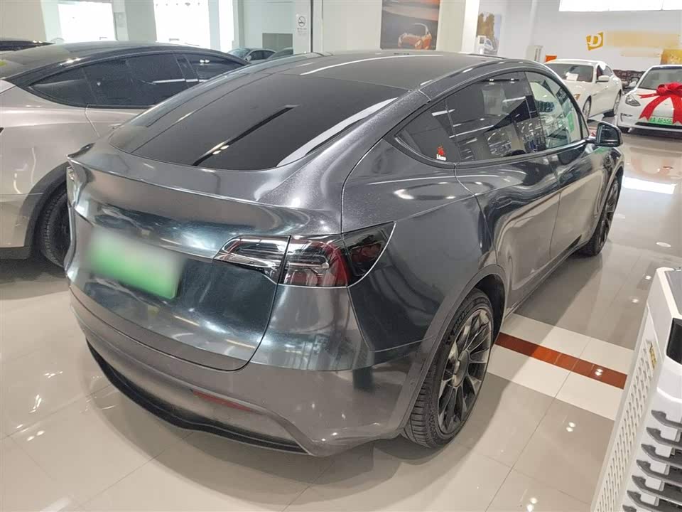 Tesla Model Y Tesla Model Y