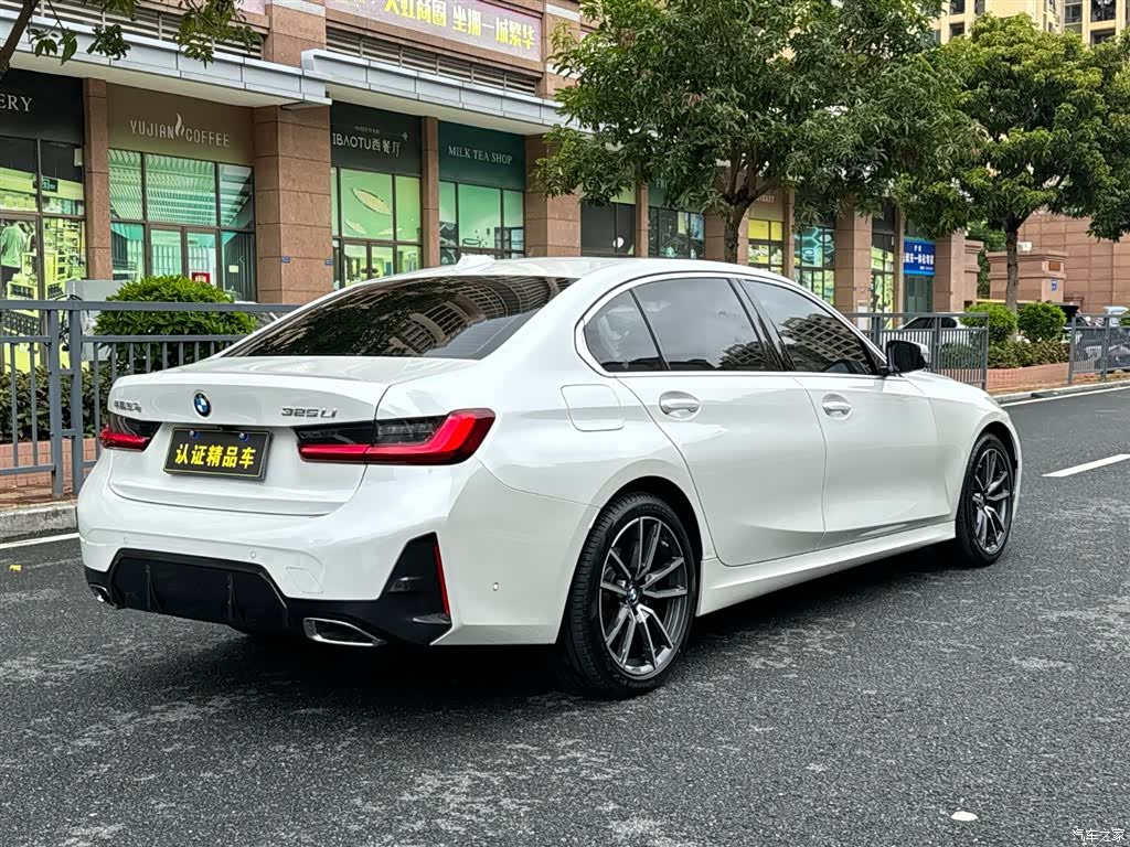 BMW 3 Series, 2024 11